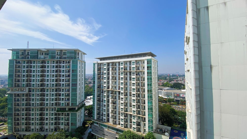 Good Location And Cozy 2Br Woodland Park Residence Apartment