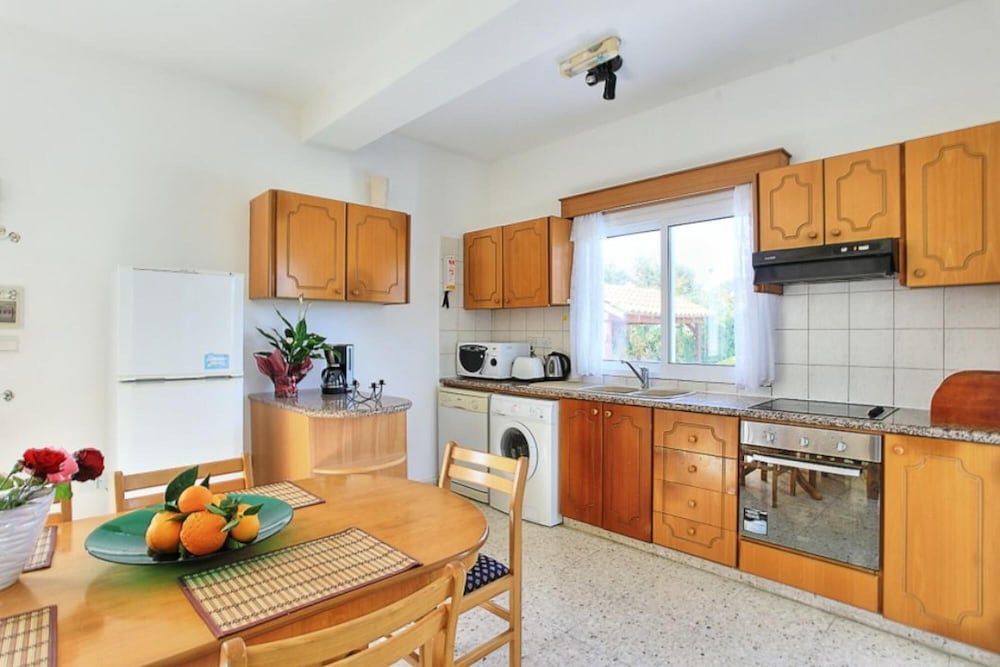 Sun Beach Villa Large Private Pool Walk to Beach A C Wifi Car Not Required - 2145 view 3