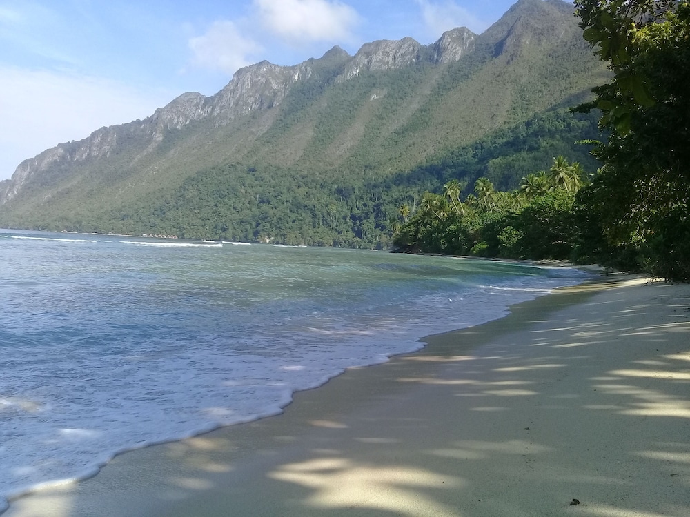 Nusa Nalan Beach Resort view 5