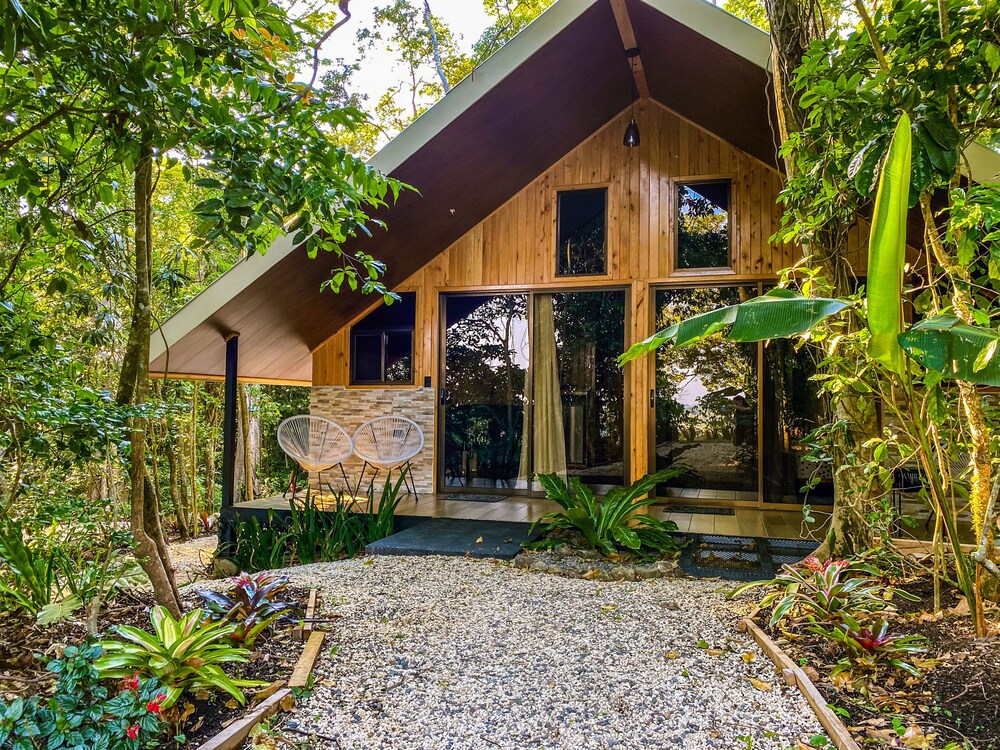 Tityra Lodge