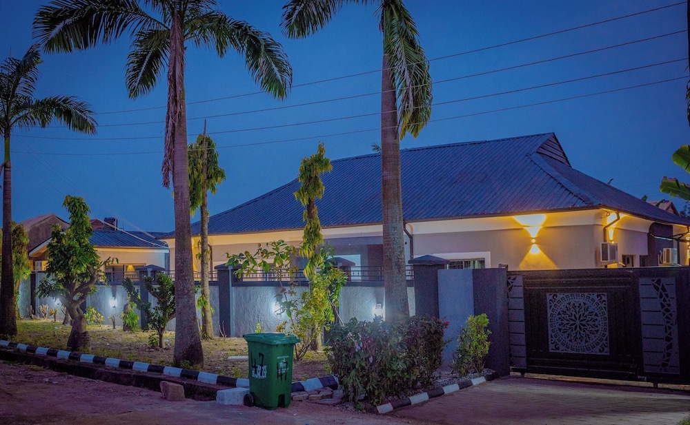 Hannan Residence