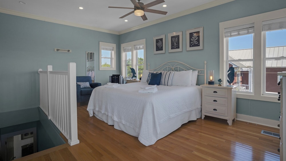 Private Pool & 3 Minutes to Beach in Seagrove; Sleeps 12 view 5