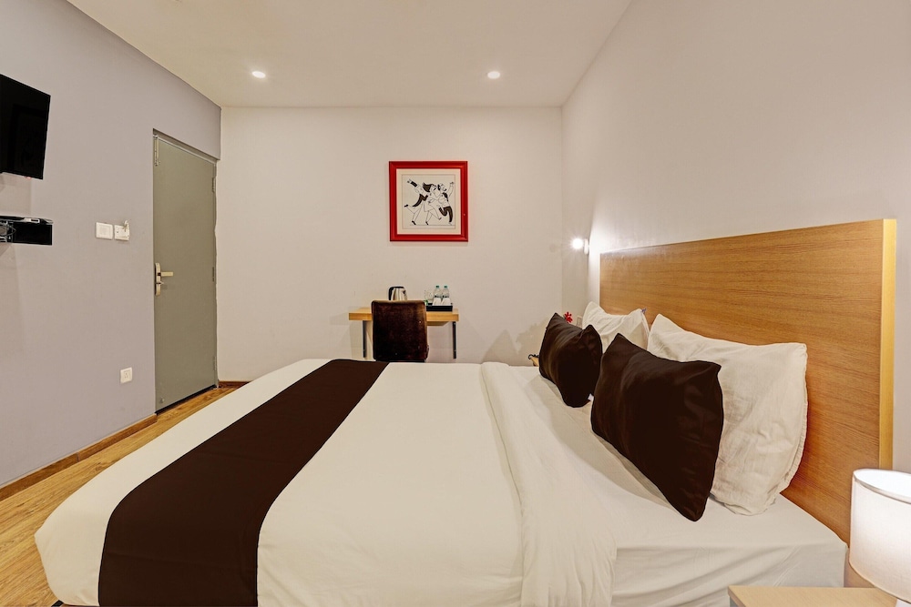 Spacious Comfort Stays at Ramamurthy Nagar