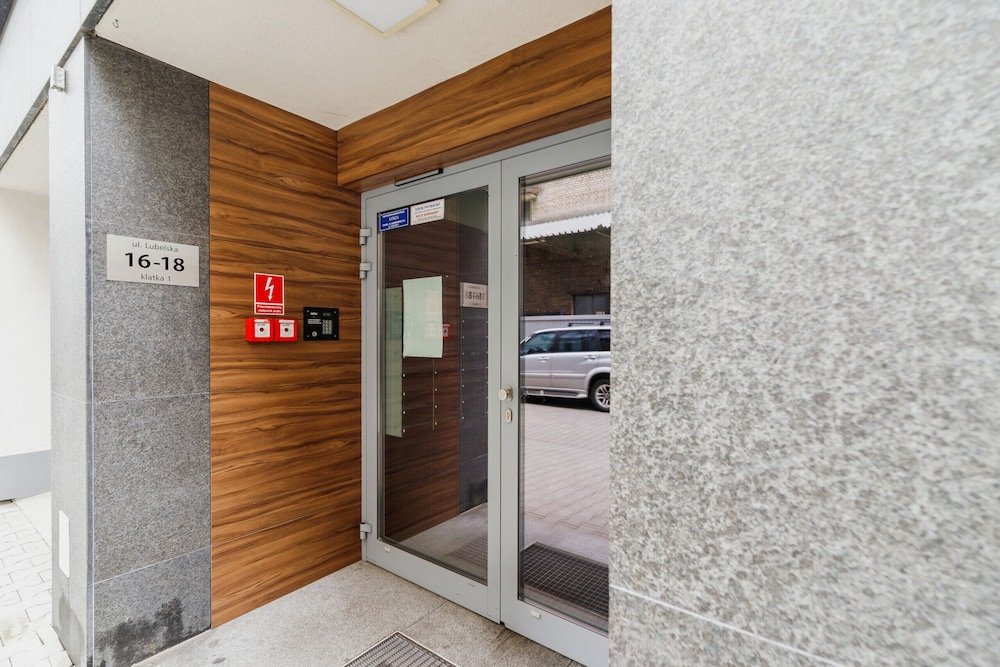 Studio Lubelska Cracow by Renters view 5