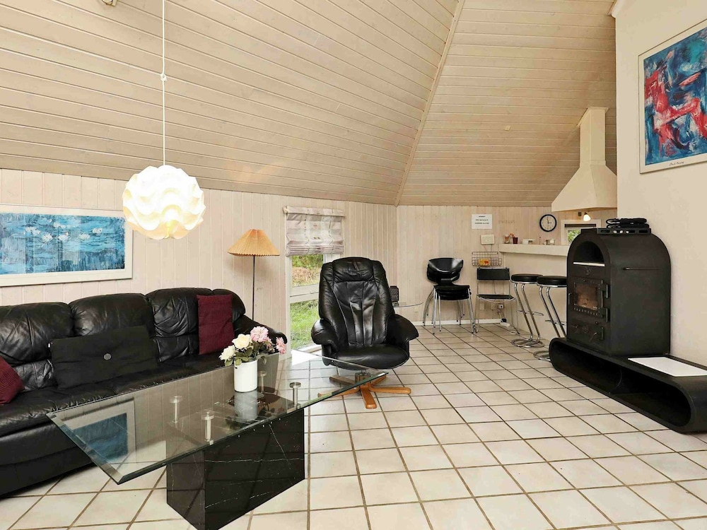 Sprawling Holiday Home With Swimming Pool in Ringkøbing view 5