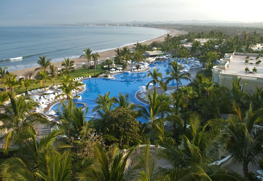Pueblo Bonito Emerald Bay Resort & Spa - All Inclusive