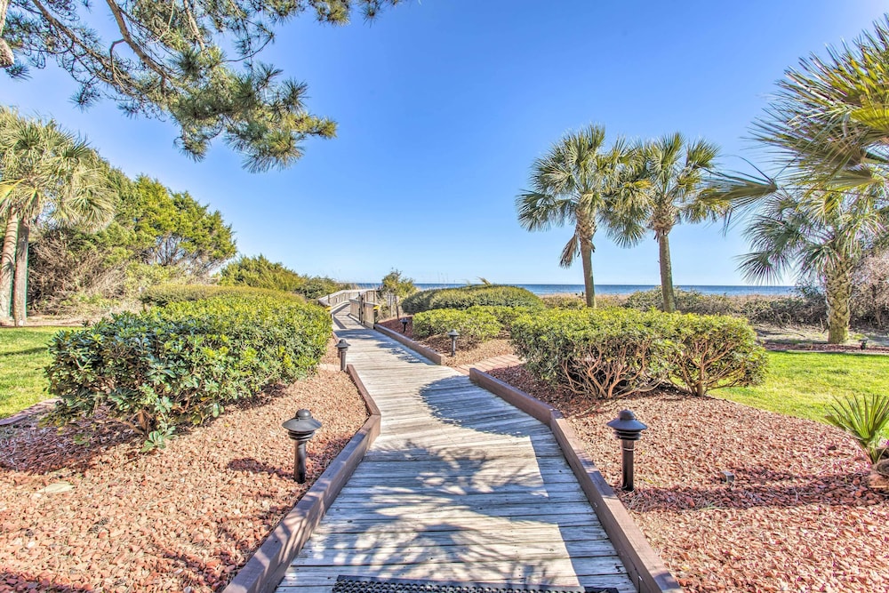 Ocean Access & Resort Perks: Myrtle Beach Condo