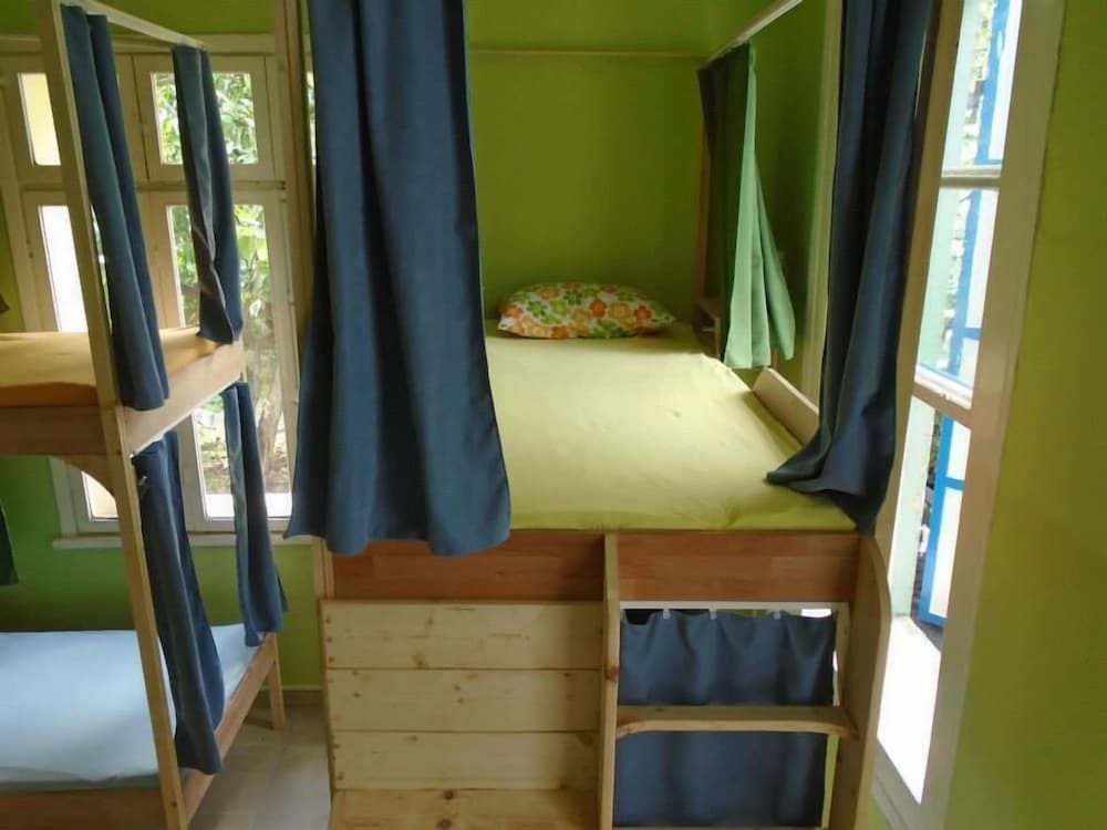 Lotus Garden Hostel - Image 18