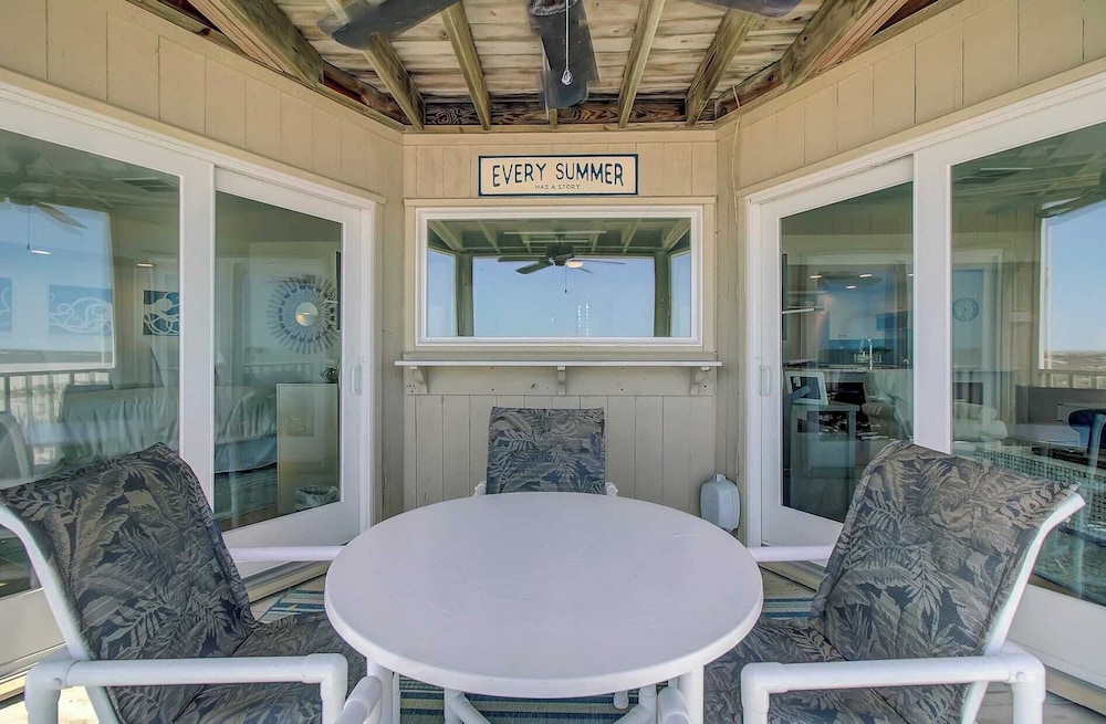 202 F Port O Call by Avantstay Amazing Oceanfront Views!
