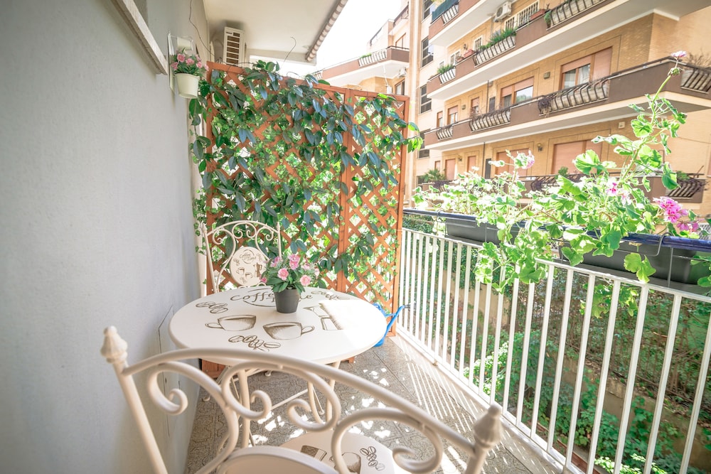 B&B Vatican Panorama