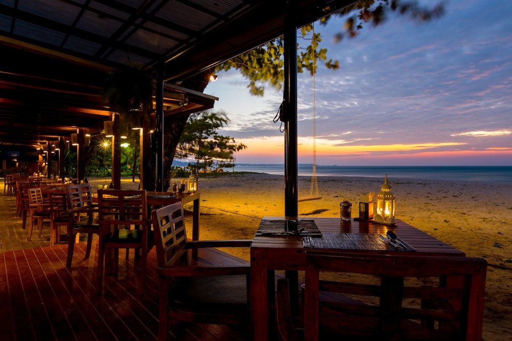 Bangsak Village - Adults Only