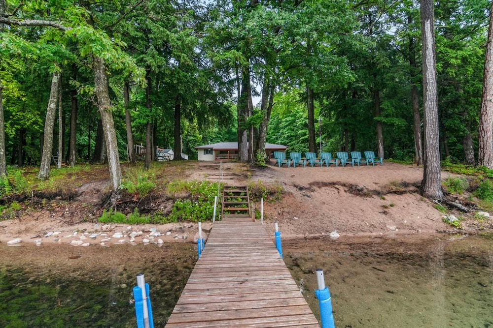 Lakeside Getaway pet Friendly