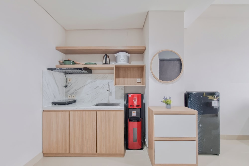 Well Furnished 1Br At Patraland Amarta Apartment