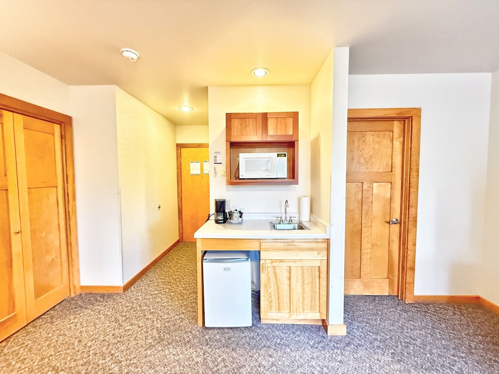 Poplar River Condos