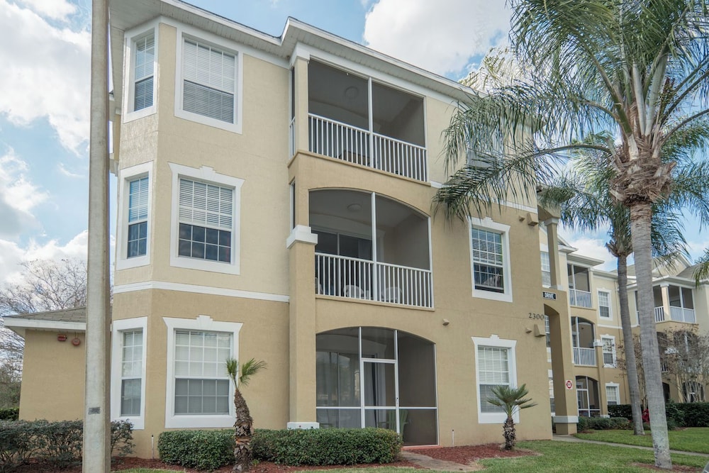 Wp2300si Windsor Palm 3 Bed Condo 3 Bedroom Condo