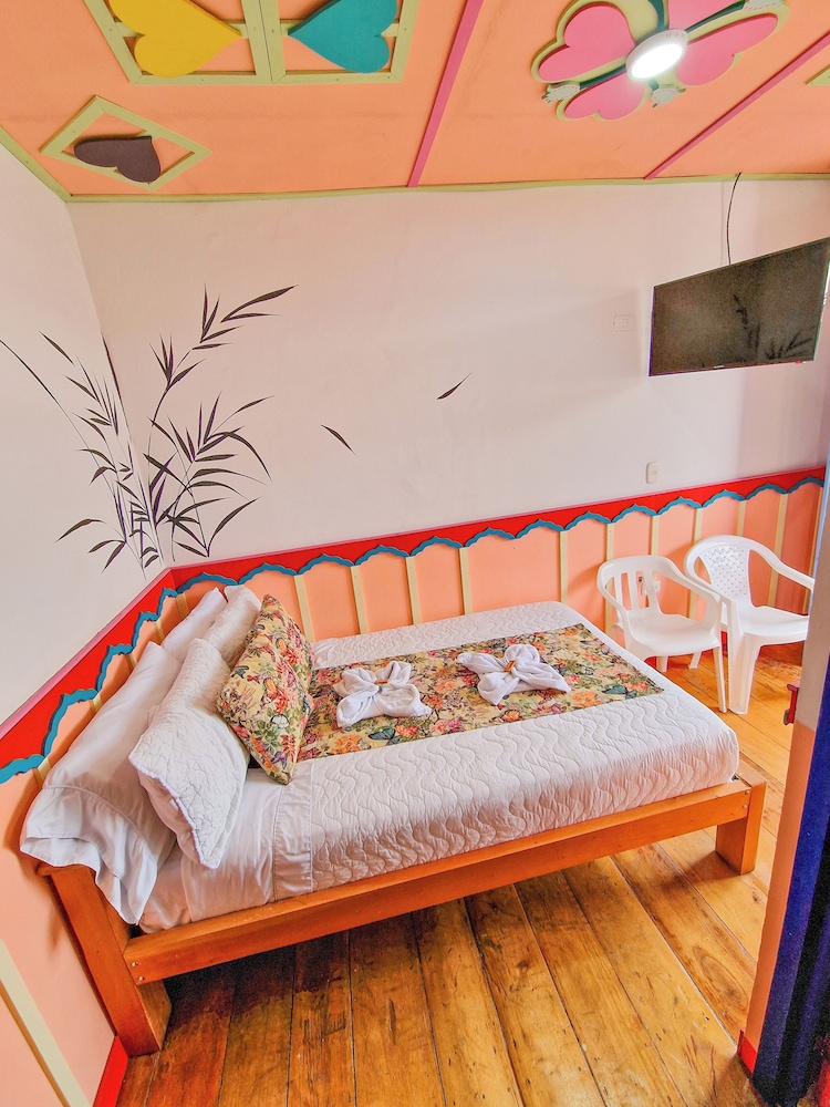 Hostal Mythos
