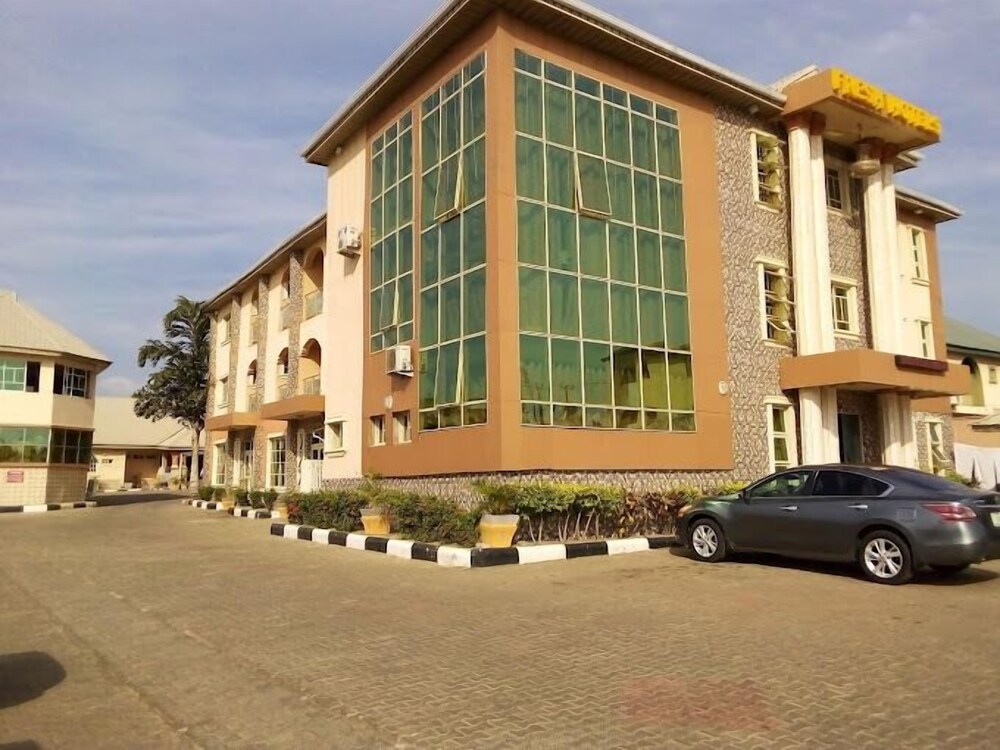Somewatt Fresh Hotel