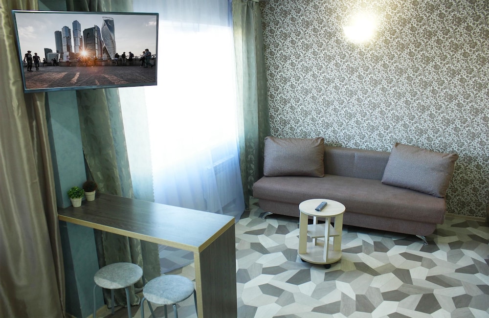 Dobrye Sutki Apartment on Martyanova 63