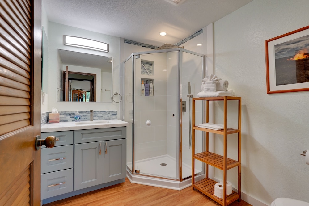 Kailua-kona Condo w/ Resort Amenities Access!