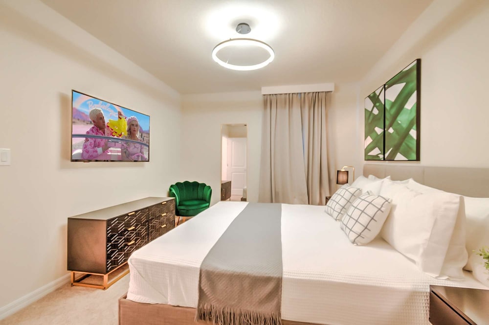 16231 Fantastic Family Home For The Perfect Stay