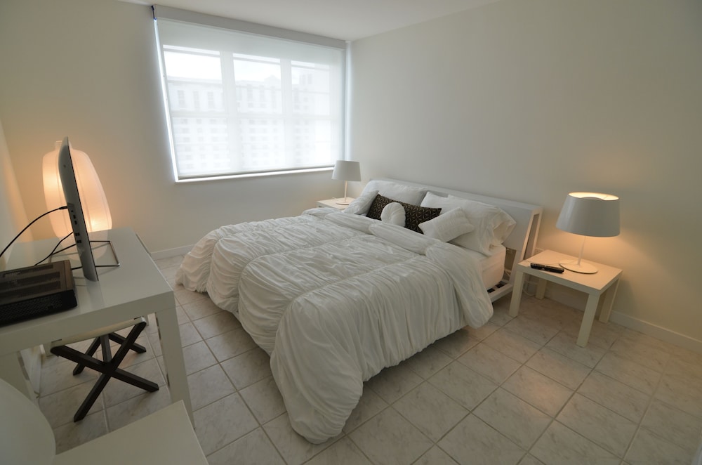 Riviera Luxury Living at the Decoplage
