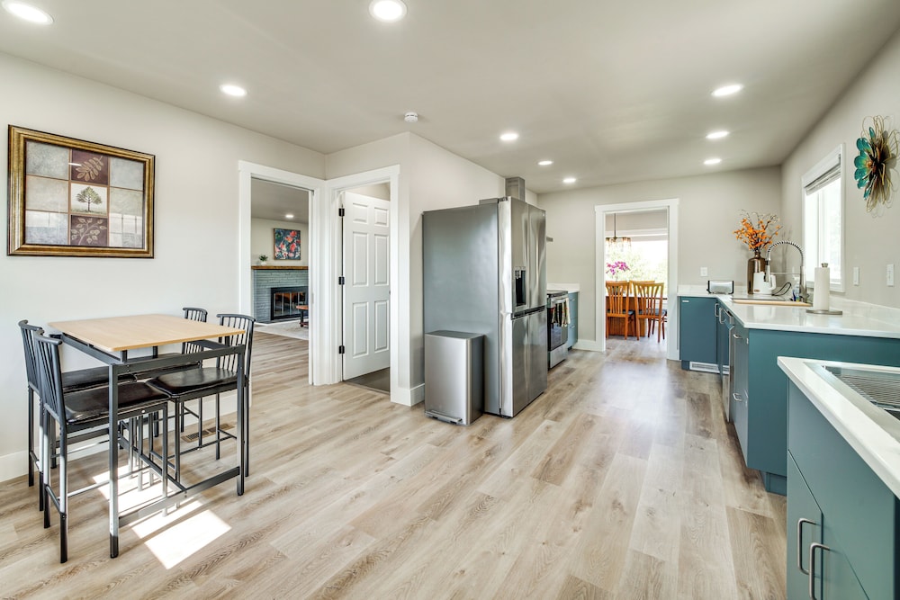 3 Mi to Dtwn: Family Home w/ Garden in Yakima