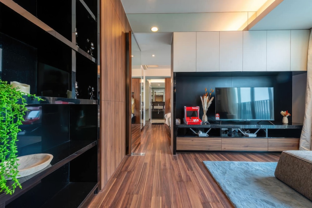 VERVE Suites KL South Apartments & Condo