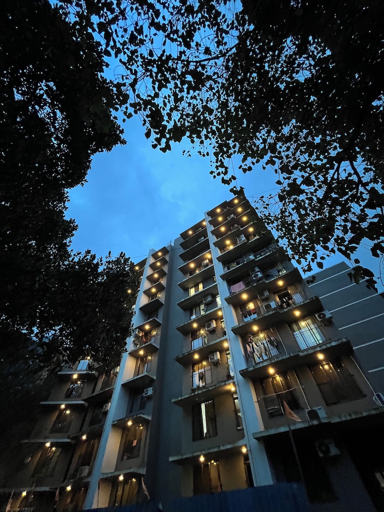 Aleta Residency