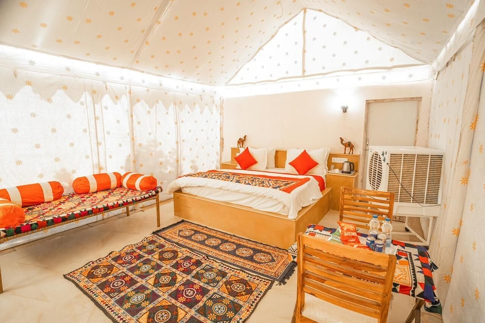 Sand World Desert Camp