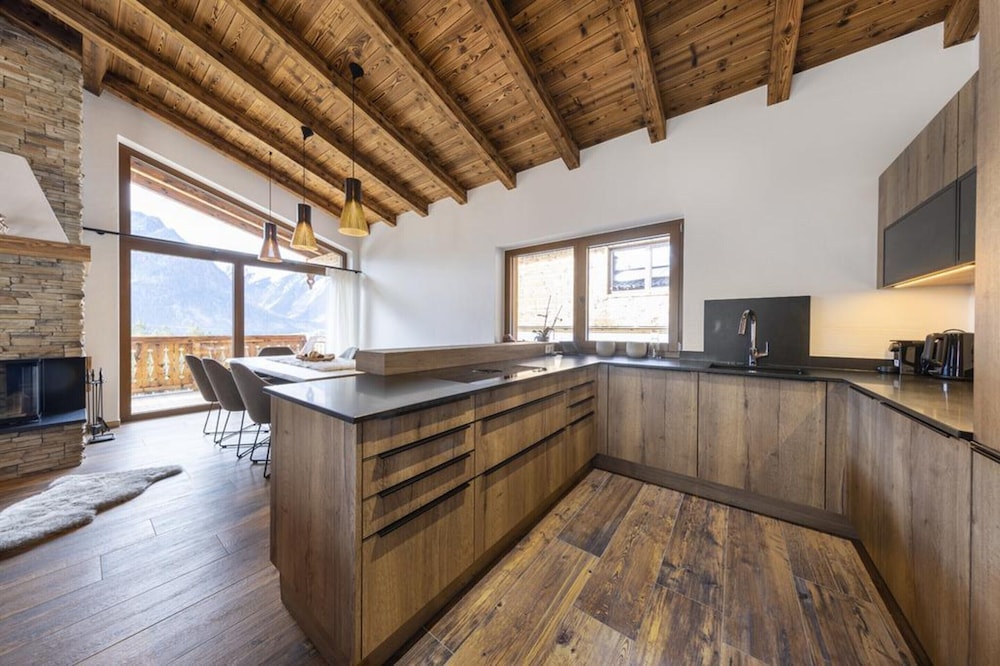 Chalet in Neukirchen 100 m ski Lift