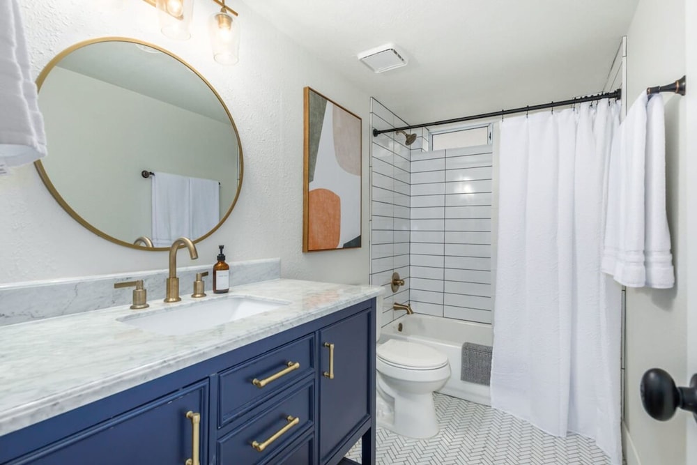 5BR Citrus Estate Sleeps 13 Free Htd Pool Gameroom