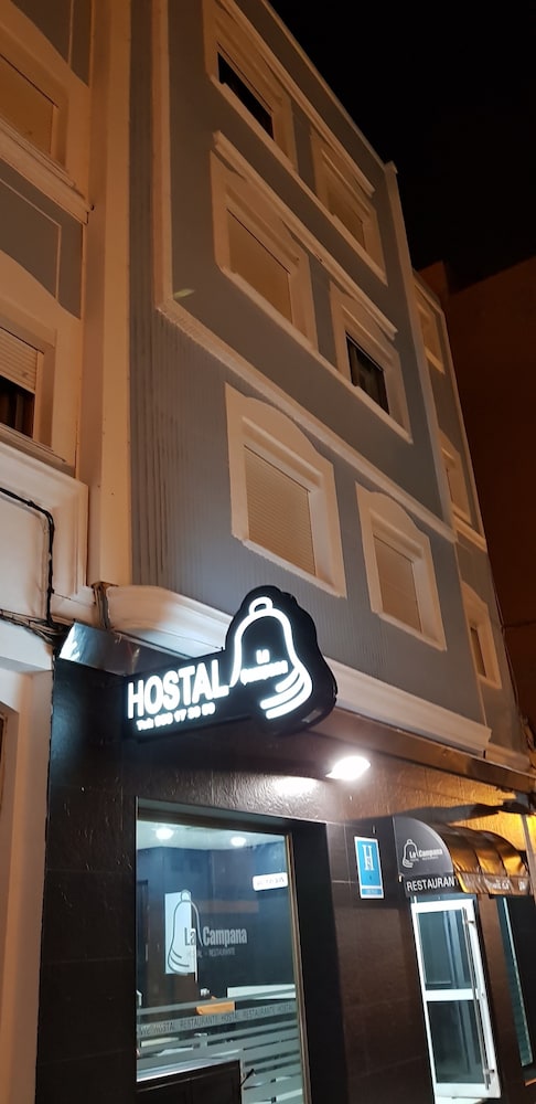 Hostal La Campana