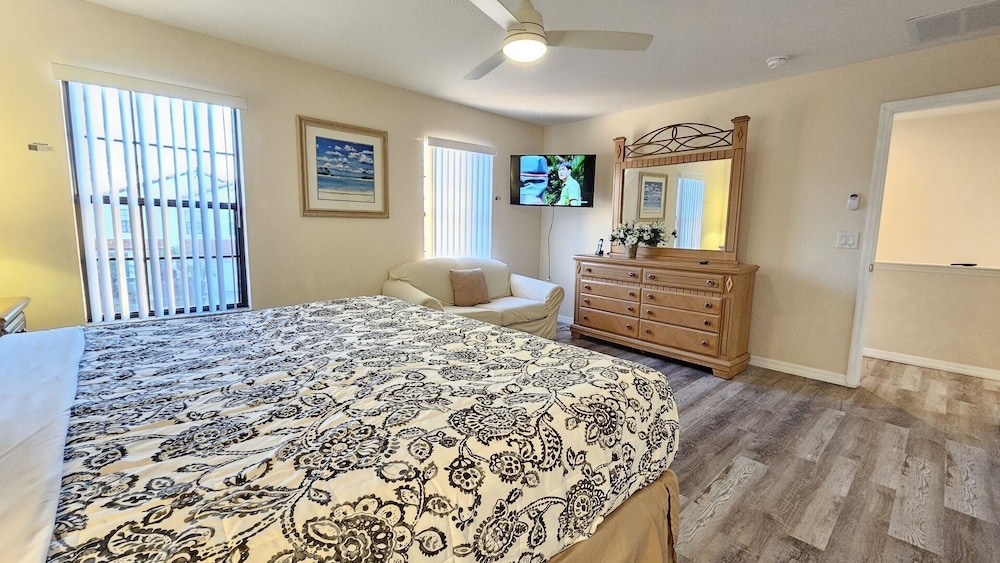 HG423SP 4 Bedroom villa in High grove 4 Home