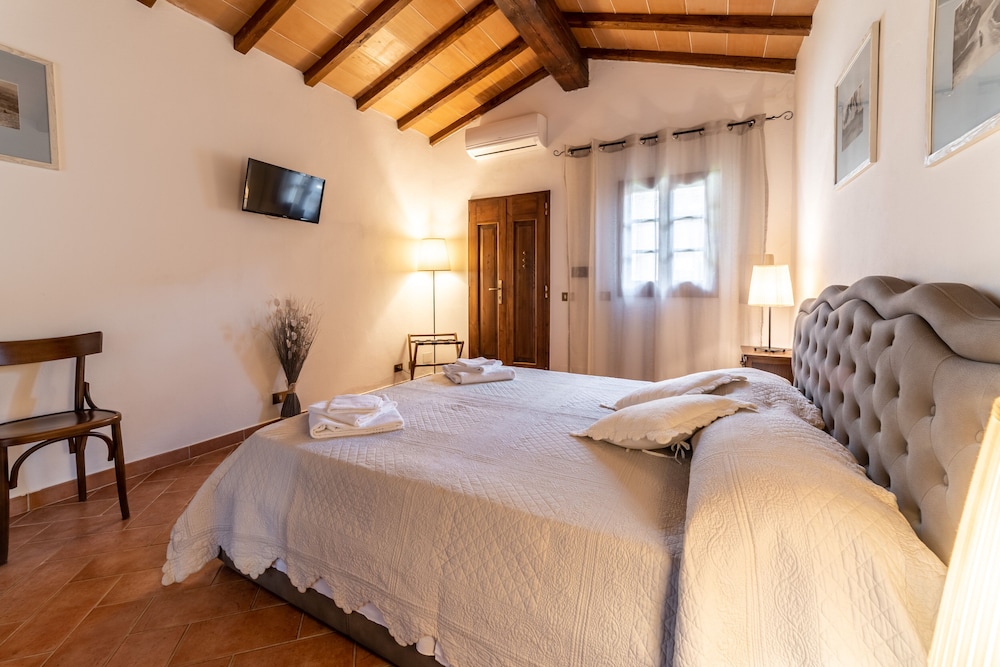 Borgo Terrosi photo 3