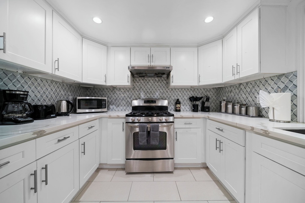 @ Marbella Lane - Serene and Pristine Home
