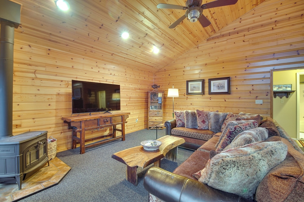 Boat Dock & Deck: Waterfront Cabin on Grand Lake