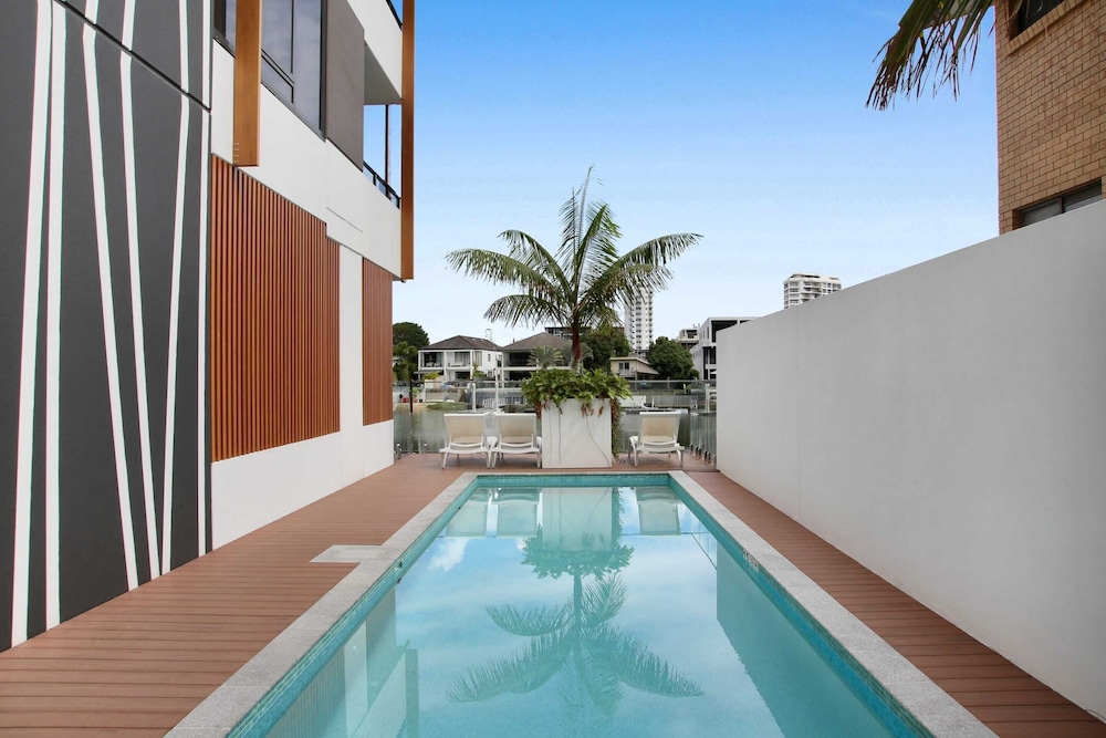 Surfers Paradise 2-bed Flat With Luxury Amenities