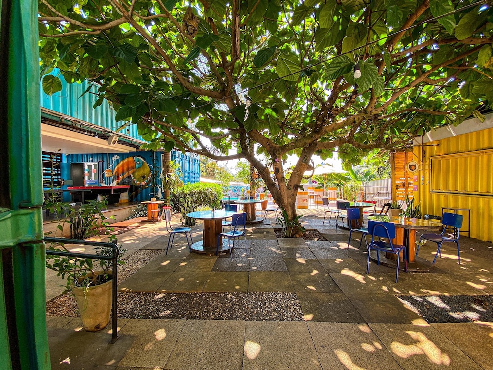 Tetris Container Hostel
