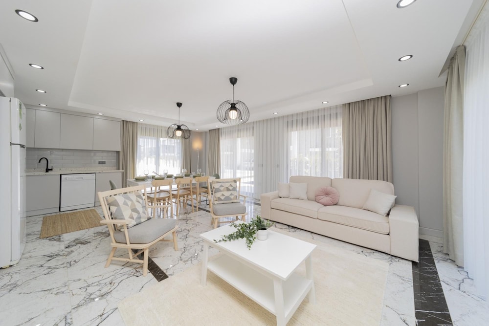 Flat w Pool and Balcony 10 min to Beach in Serik view 3
