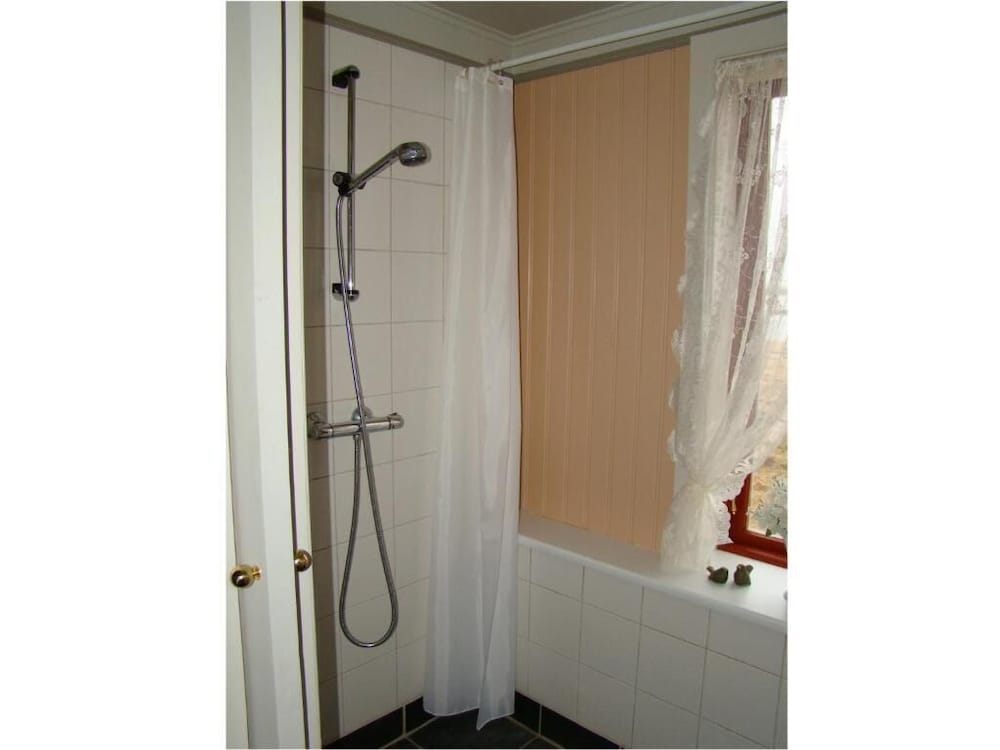 Photo 44