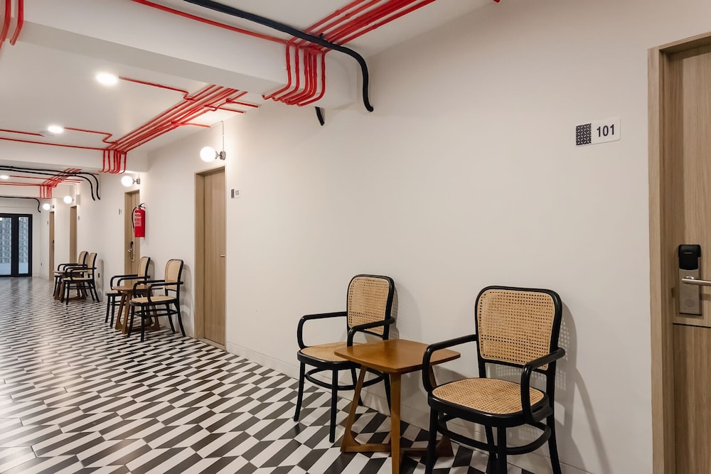 TwoSpaces Living at De Diana's Home