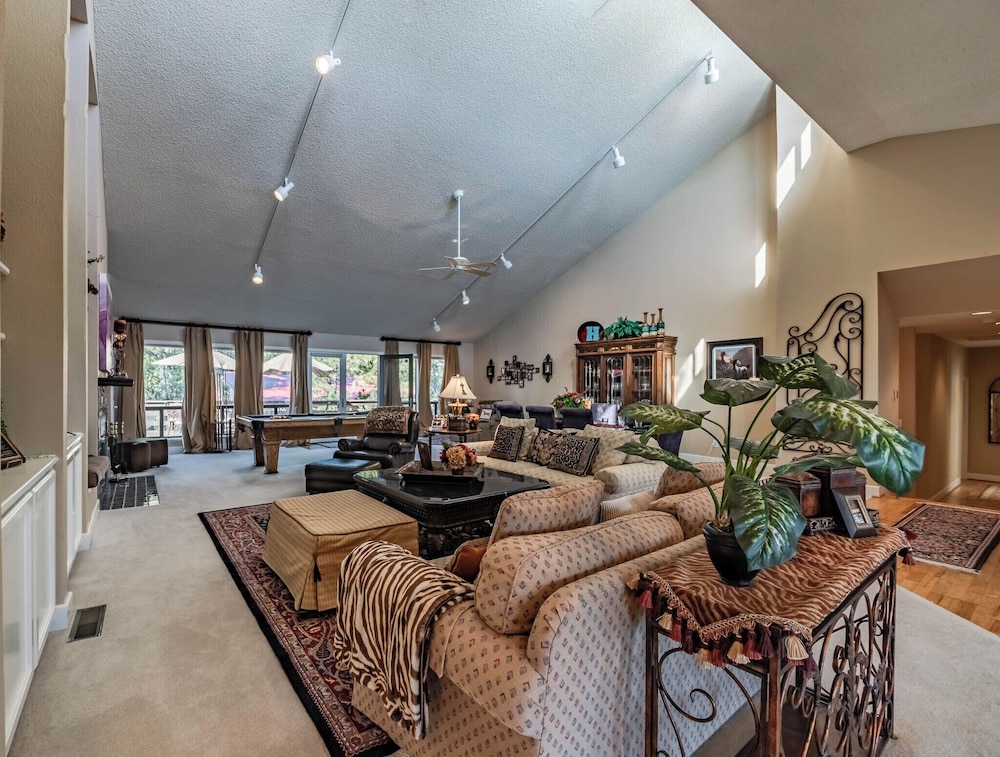 A Trip to Heaven by Ruidoso Vacation Rentals