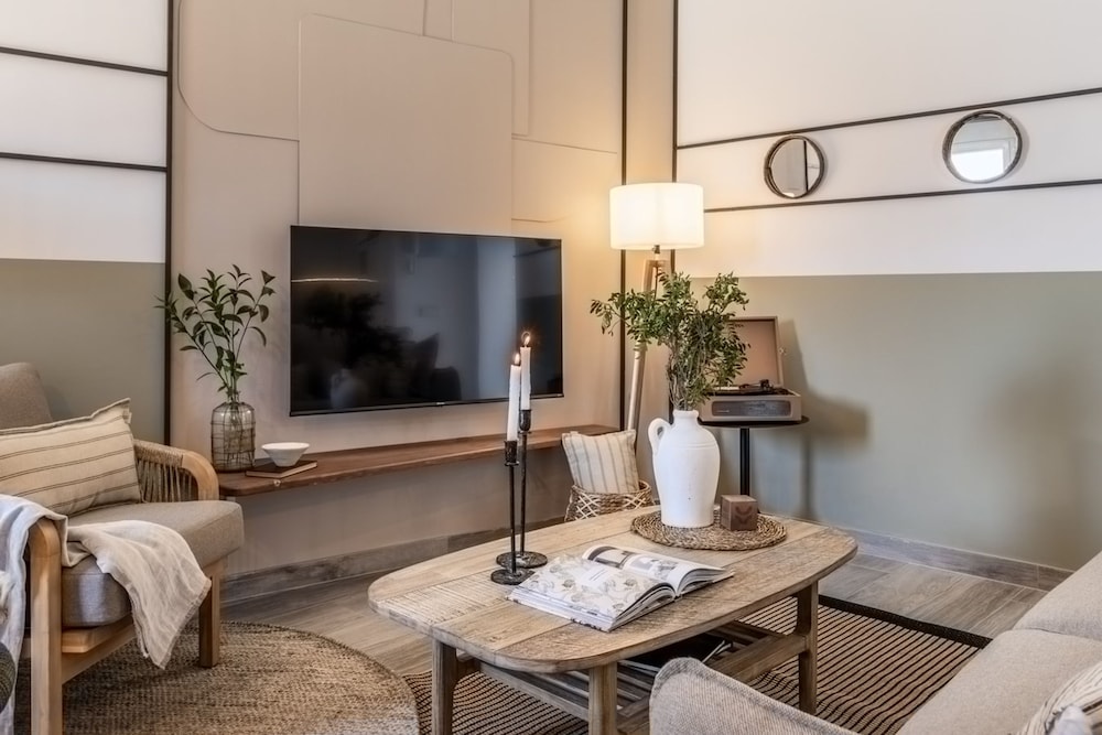 Melito - 2 Bedrooms and Office in Justicia