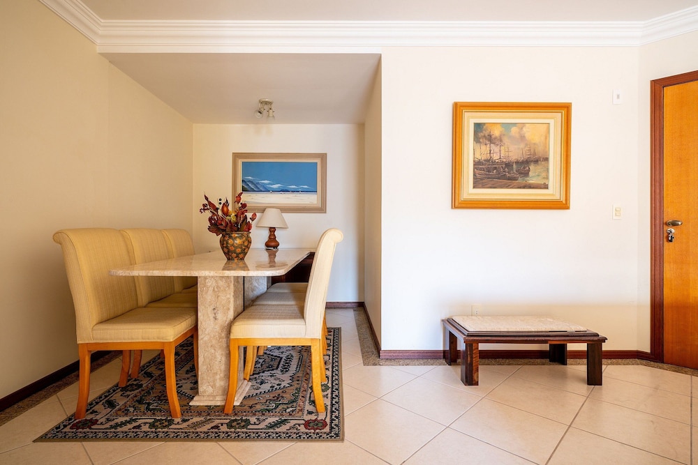 Sea View Apartm. 130m From the Beach in BC Esa901
