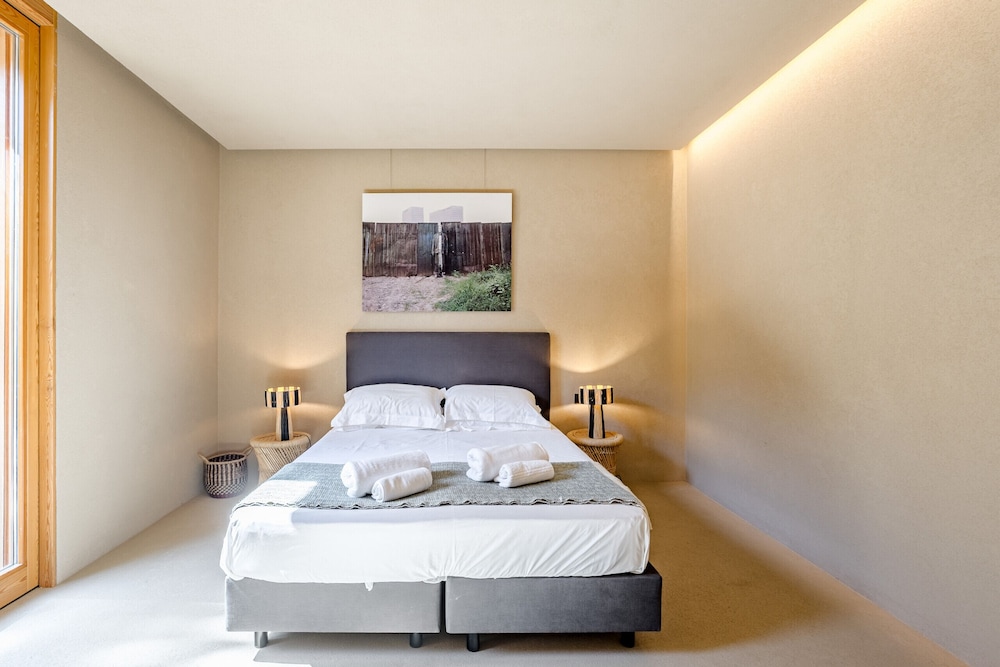 Melides Premium Villa With Pool by Homing