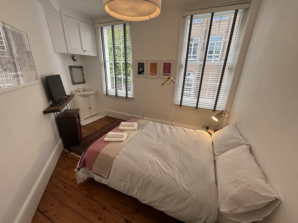 Centrally Located, Stunning 3bed 2bath, SE1