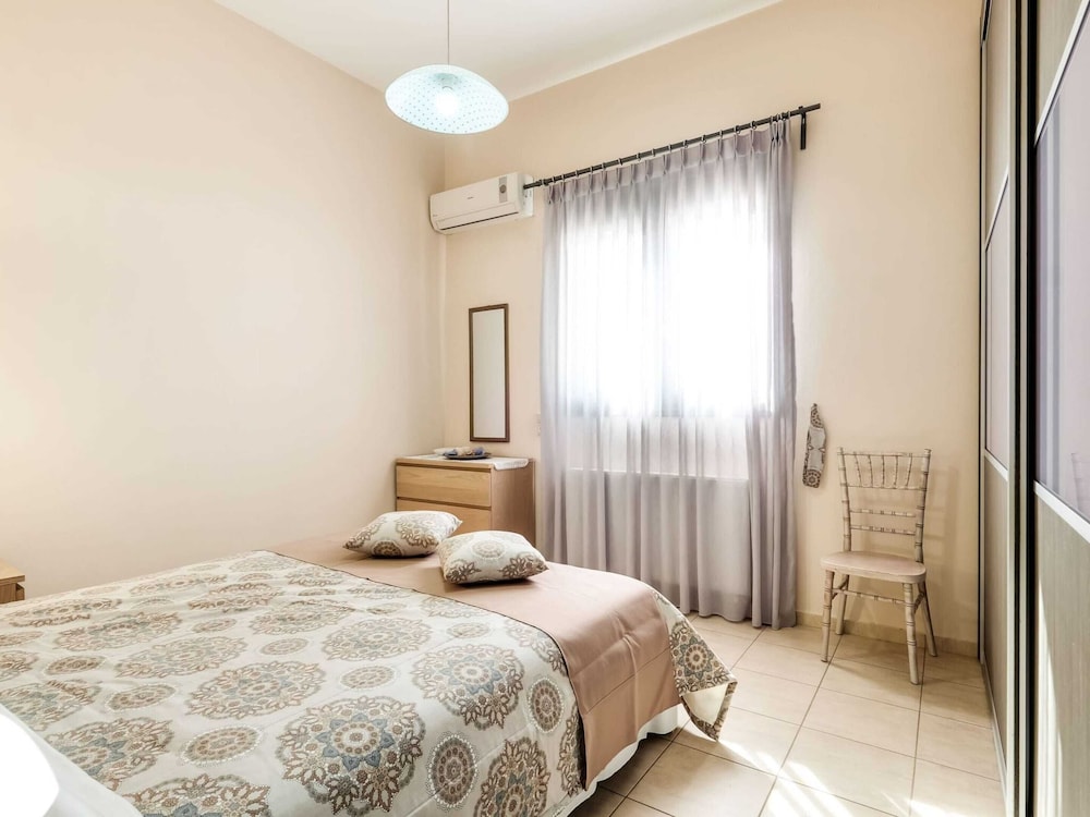 Beautiful new Large House, Private Pool, Near Beach at Rethymno, NW Coast view 5