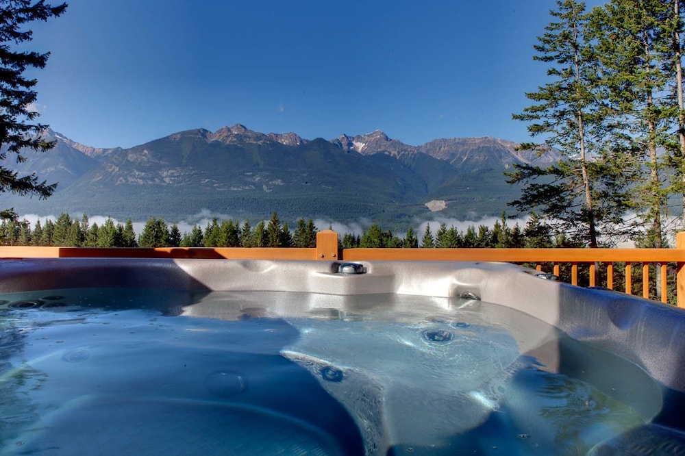Mount 7 Lodges