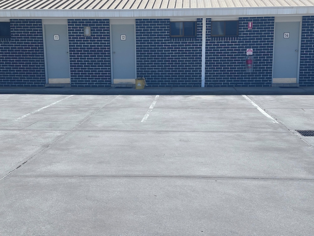 Albury Garden Court Motel