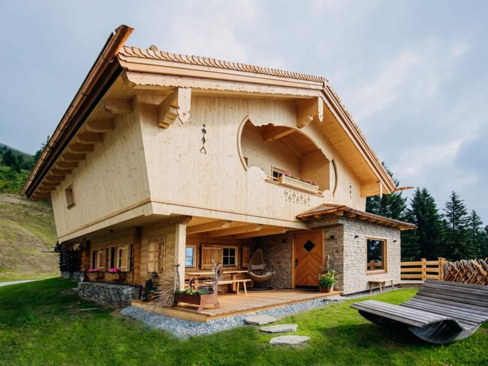 Chalet Salzach Near Ski Lift & Spa